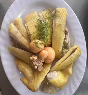 Hình ảnh Cơm gà chặt