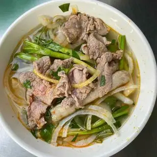 Hình ảnh Bún bò tái chả