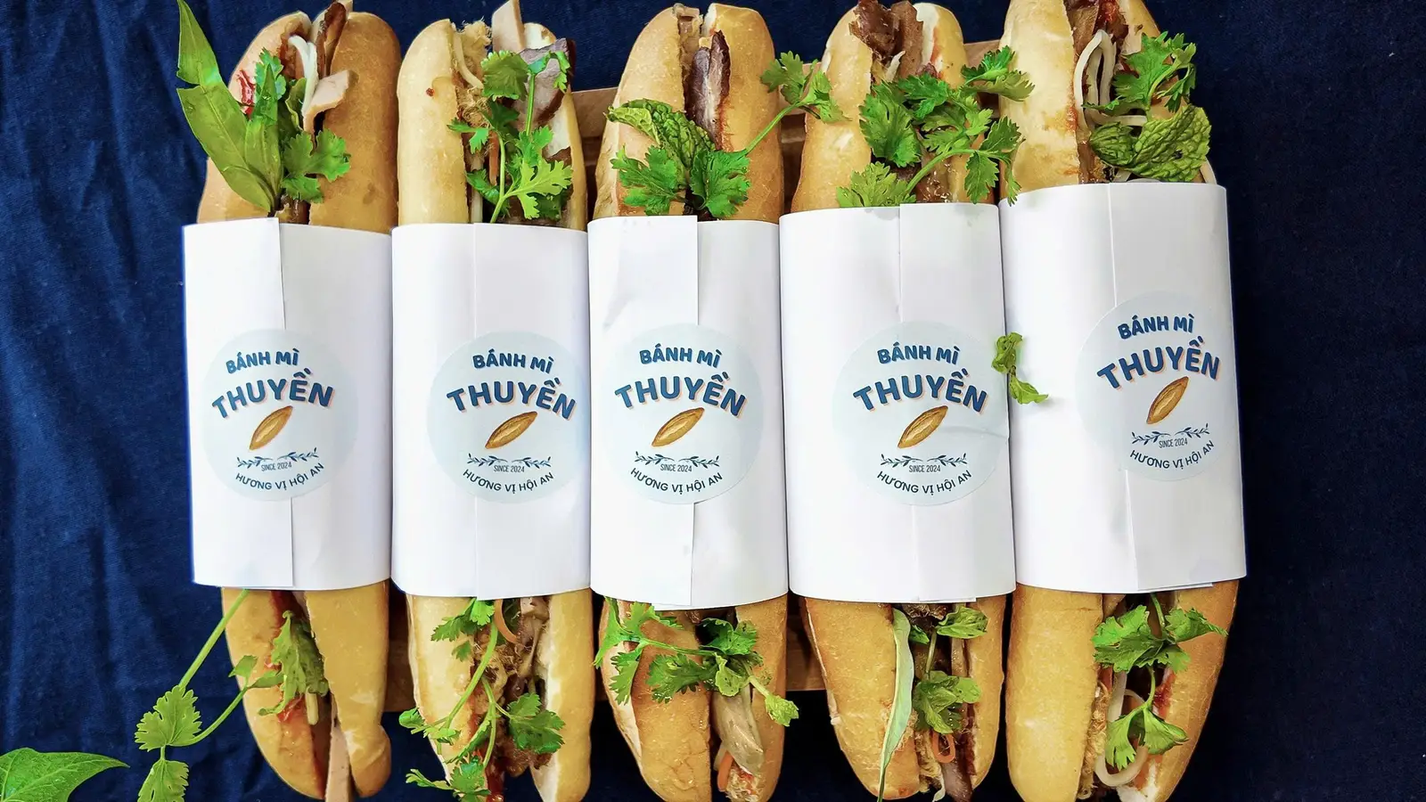 Hình ảnh Bánh Mì Thuyền Hội An - Nguyễn Văn Linh