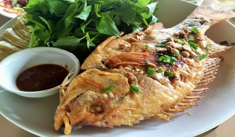 Hình ảnh Combo 1 cá diêu hồng chiên - 1 bò lá lốt - 1 bò mỡ chài