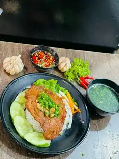 Hình ảnh Cơm tấm sườn cốt lết