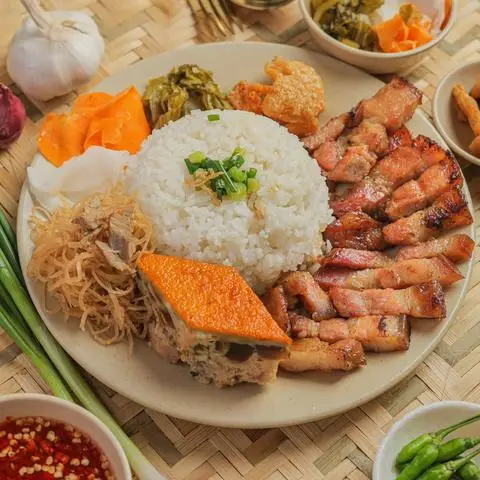 Hình ảnh Cơm Gà Cốm Vòng - Dịch Vọng Hậu