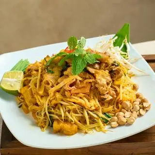 Hình ảnh Pad Thái bò