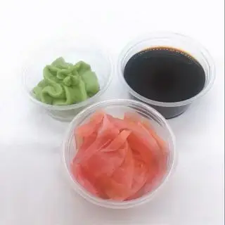 Hình ảnh Gừng hồng - wasabi - nước tương