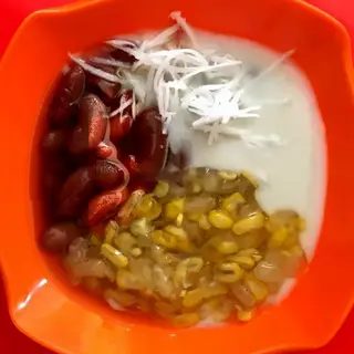 Hình ảnh Chè đậu đỏ mix ngô cốt dừa