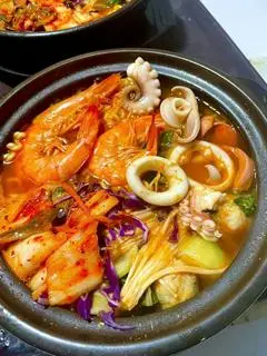 Hình ảnh Mì cay hải sản