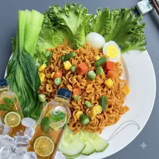 Hình ảnh Combo mì trộn rau củ - trà chanh