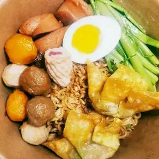 Hình ảnh Mì trộn thập cẩm