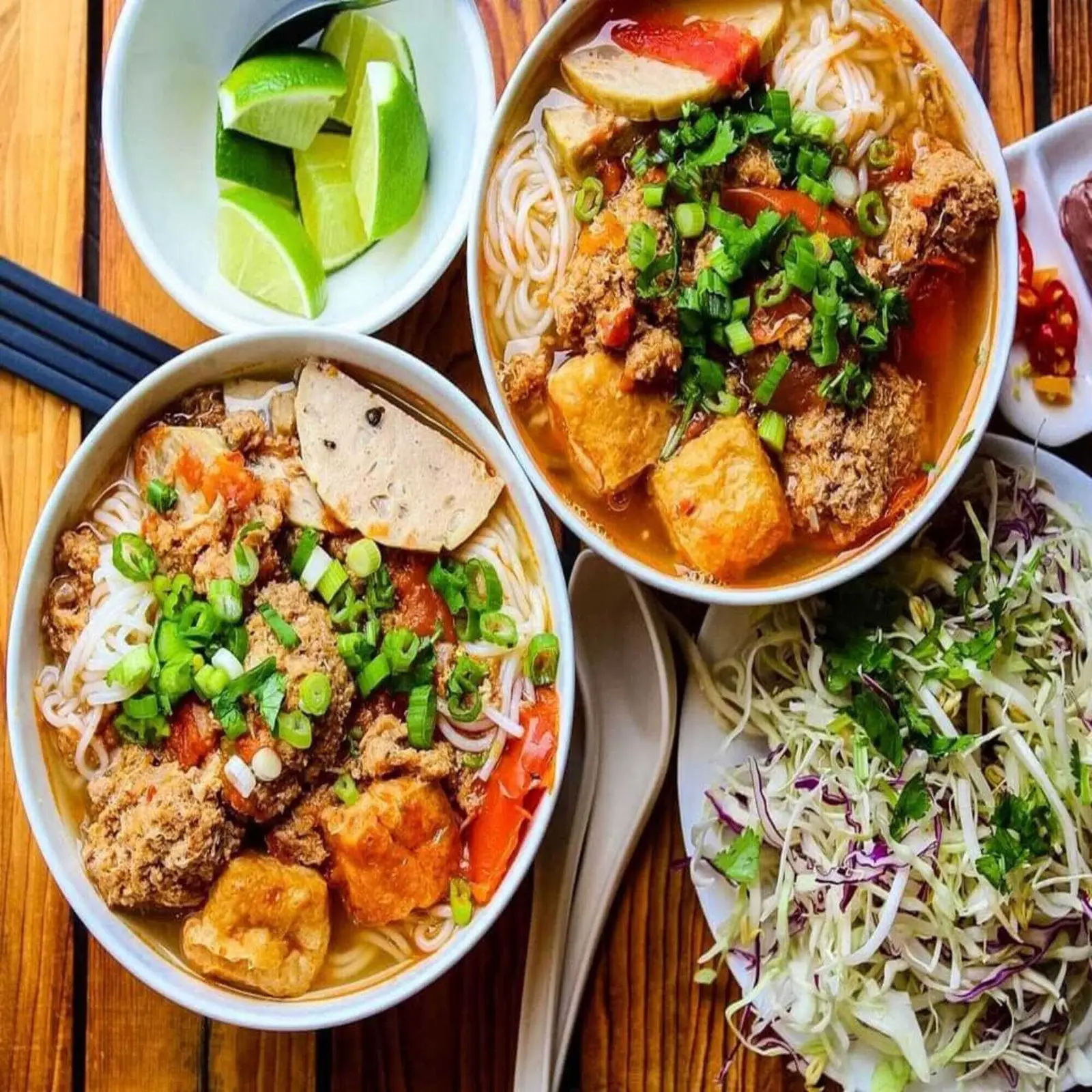 Hình ảnh Bún Riêu Tốp Mỡ Hà Nội 1984 - Phạm Văn Ngôn
