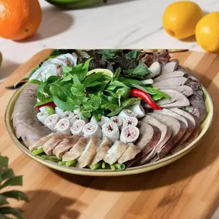 Hình ảnh Lòng heo thập cẩm - 3-4 người ăn