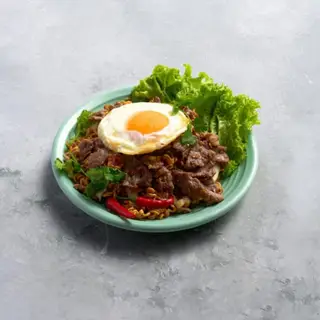 Hình ảnh Mì Trộn Thịt Bò Trứng Ốp La