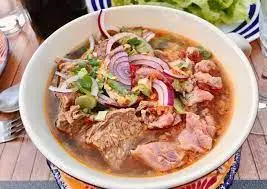 Hình ảnh Bún bò bắp - tái