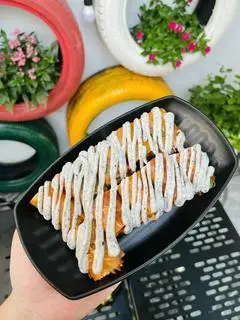 Hình ảnh Bánh tráng cuộn sốt kem cheese mè rang