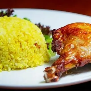 Hình ảnh Cơm chiên đùi nhỏ