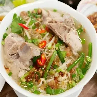 Hình ảnh Hủ tiếu mì xương(giò)
