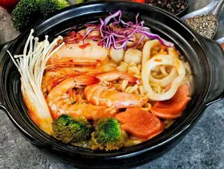 Hình ảnh Mì cay thập cẩm