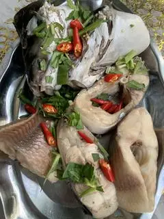 Hình ảnh Cơm canh chua cá hú - cá diêu hồng