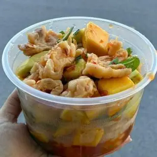 Hình ảnh Chân gà sốt Thái phần size S