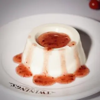Hình ảnh Panna cotta dâu
