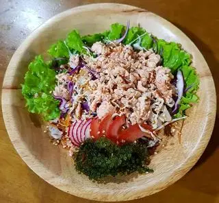 Hình ảnh Al14 Salad cá hồi nướng tái