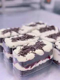 Hình ảnh Bánh black forest