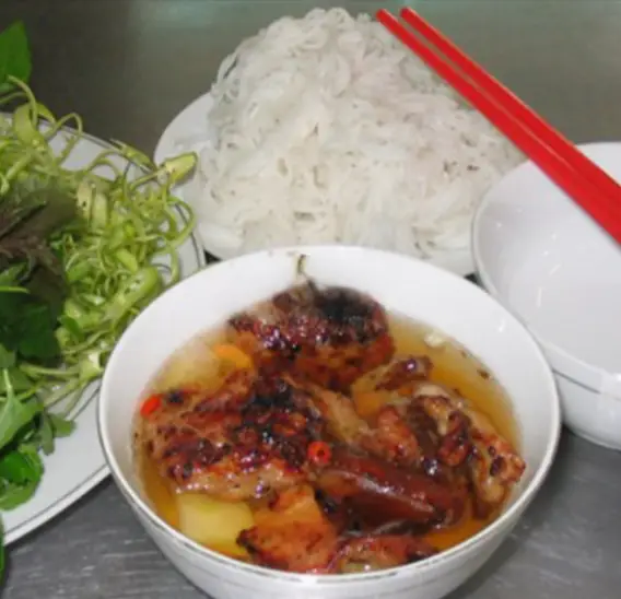 Hình ảnh Bún chả đầy đủ