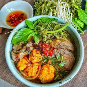 Hình ảnh Nạm, gân, chả cua
