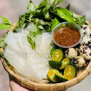 Hình ảnh Bánh tráng phơi sương chấm tuổi thơ