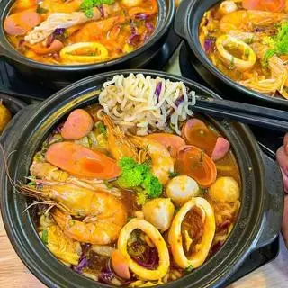 Hình ảnh Mì cay hải sản