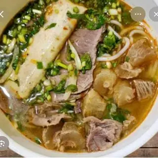 Hình ảnh Bún bò tái chả
