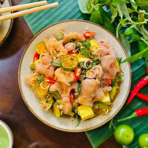 Hình ảnh Chân Gà Bà Nữ - Huỳnh Tấn Phát