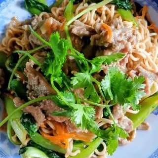 Hình ảnh Mì xào bò