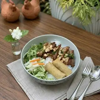 Hình ảnh Bún thịt nướng - chả giò