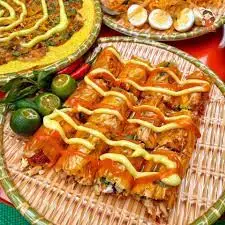 Hình ảnh Bánh tráng cuốn bơ lớn