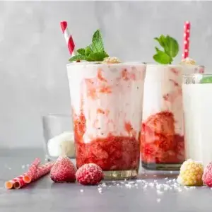 Hình ảnh Mua 3 yogurt dâu kèm 1 cà phê sữa đá