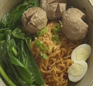 Hình ảnh Mì gói  bò viên