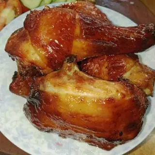 Hình ảnh Cơm đùi gà góc tư