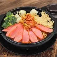 Hình ảnh Mỳ cay xúc xích