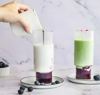 Hình ảnh Latte việt quất