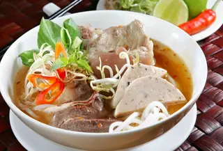 Hình ảnh Bún bò giò heo
