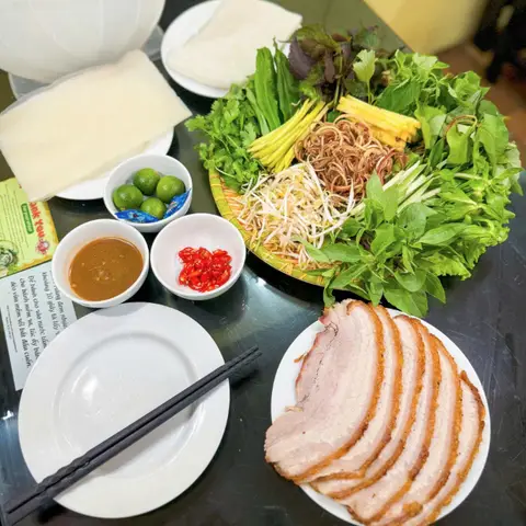 Hình ảnh Bánh Tráng Cuốn Thịt Heo Bốn Ba - Đại La