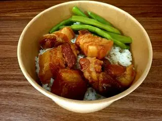 Hình ảnh Cơm thịt kho