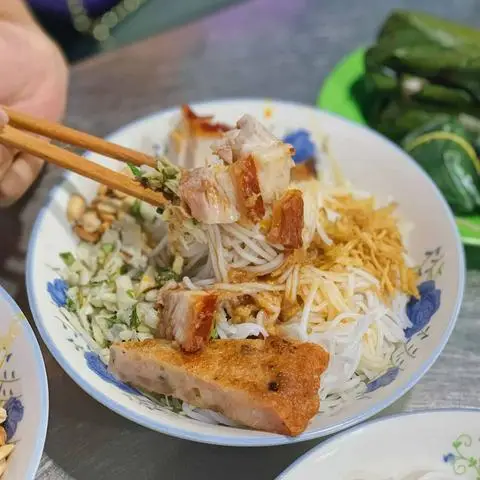 Hình ảnh QUÁN THỊ - BÚN MẮM NÊM HUẾ - Luỹ Bán Bích