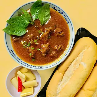Hình ảnh Bánh mì sốt vang( bát vừa)