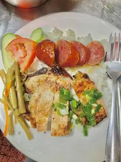 Hình ảnh Cơm sườn lạp xưởng