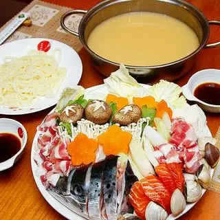 Hình ảnh Lẩu Thái đầu cá hồi