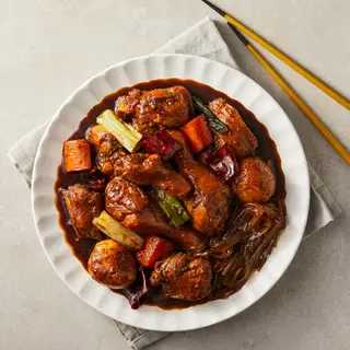Hình ảnh Gà hầm nước tương - 간장찜닭