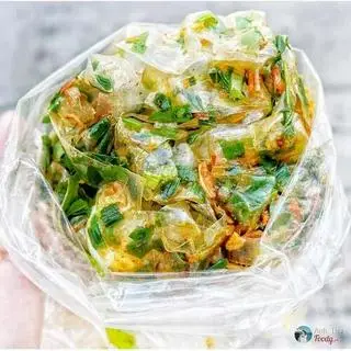 Hình ảnh Bánh tráng mỡ hành (ăn chay được)