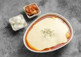 Hình ảnh Bánh gạo cay phô mai - 치즈 떡볶이