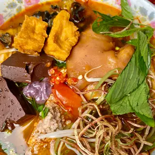 Hình ảnh Bún riêu + giò